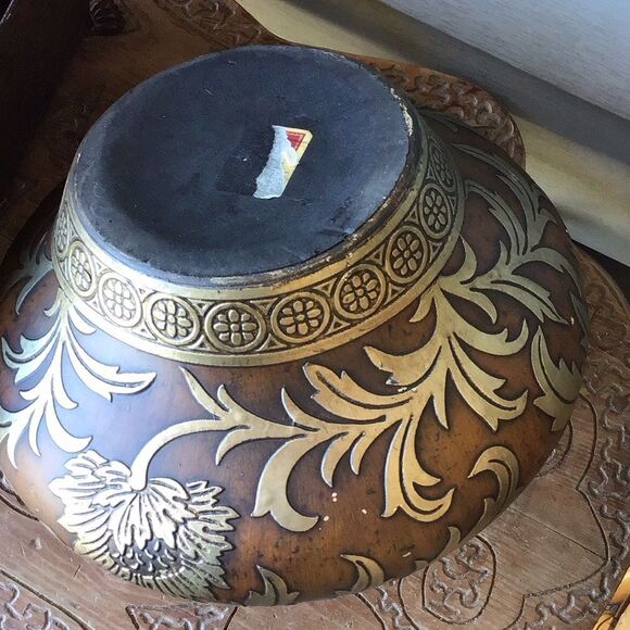 Antique Embellishment Pottery Large Vase 9.5” H 13.5” Approximately 8&10 Pounds - Picture 6 of 7